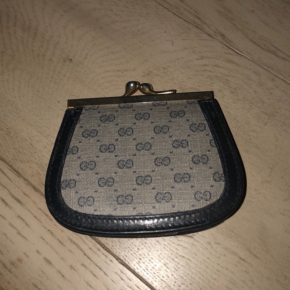 Gucci vintage small coin purse